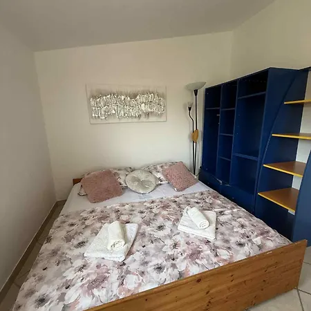 Sandra Apartman *