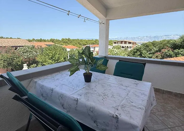 Sandra Appartement Vir