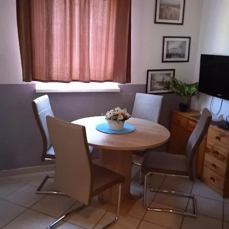 Apartment Sandra Vir