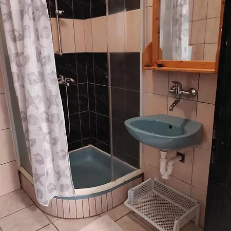 Sandra Apartment Vir
